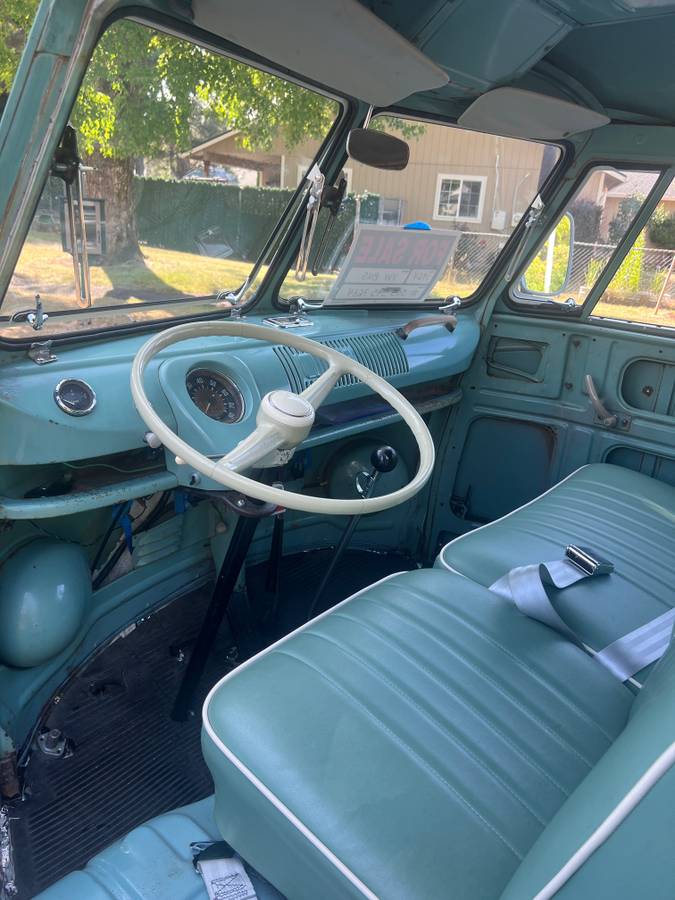 Volkswagen-bus-1964-green-4