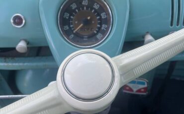 Volkswagen-bus-1964-green-5