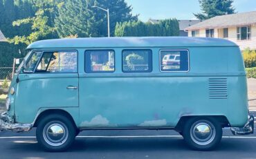 Volkswagen-bus-1964-green-7