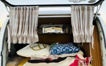 Volkswagen-bus-1972-10