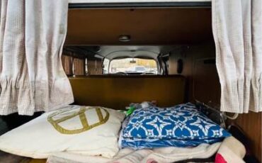 Volkswagen-bus-1972-11