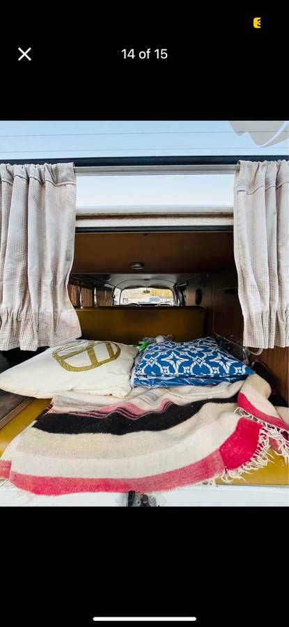 Volkswagen-bus-1972-11