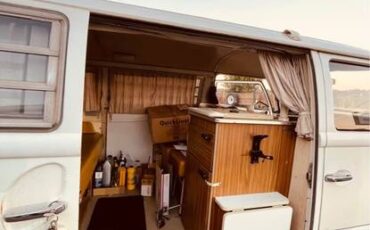 Volkswagen-bus-1972-12