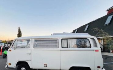 Volkswagen-bus-1972-3