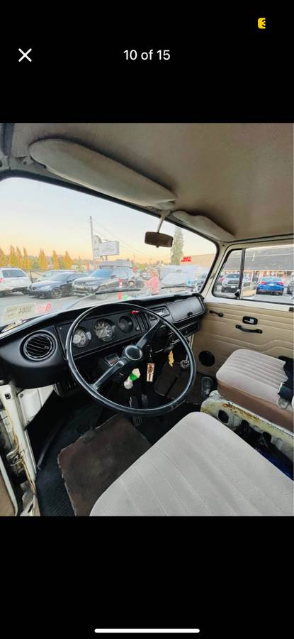 Volkswagen-bus-1972-8