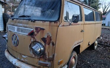 Volkswagen-bus-1972-orange-1