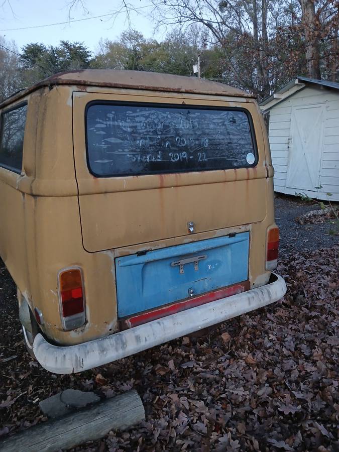 Volkswagen-bus-1972-orange-5