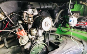 Volkswagen-bus-1973-green-21