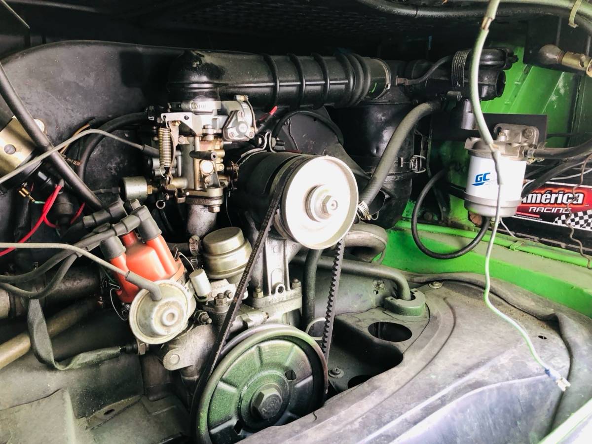 Volkswagen-bus-1973-green-21