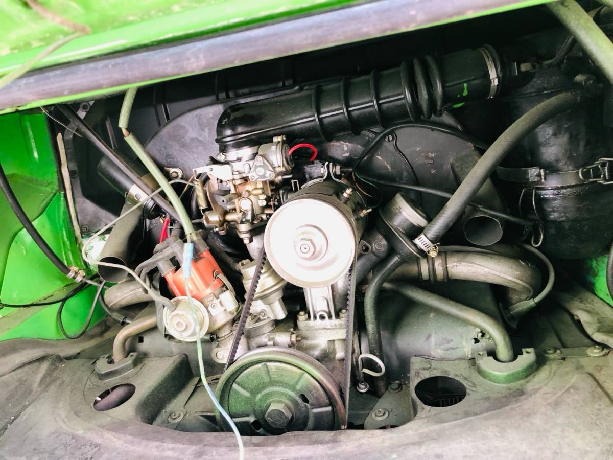 Volkswagen-bus-1973-green-22