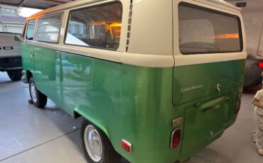 Volkswagen-bus-type-ll-1971-1