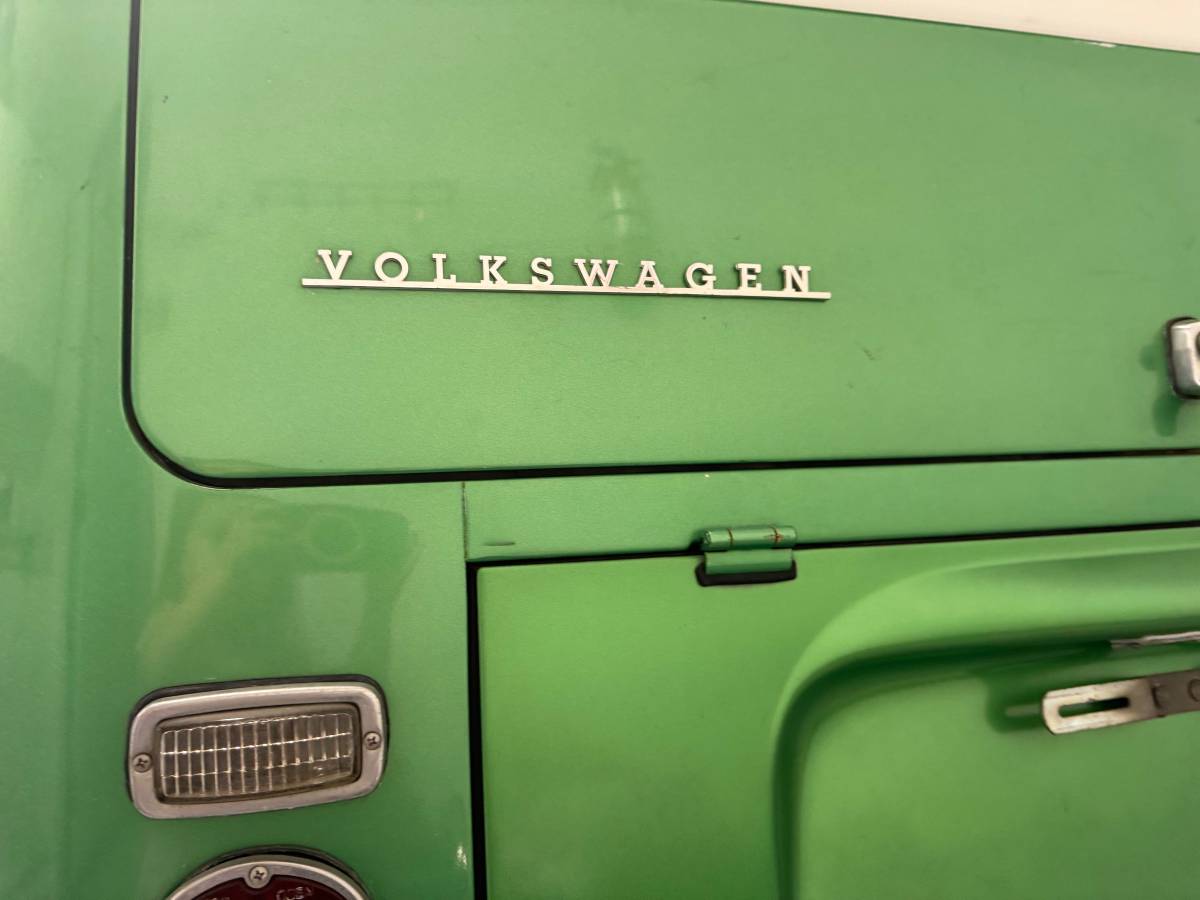 Volkswagen-bus-type-ll-1971-10