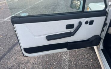 Volkswagen-cabriolet-wolfsburg-1992-white-17