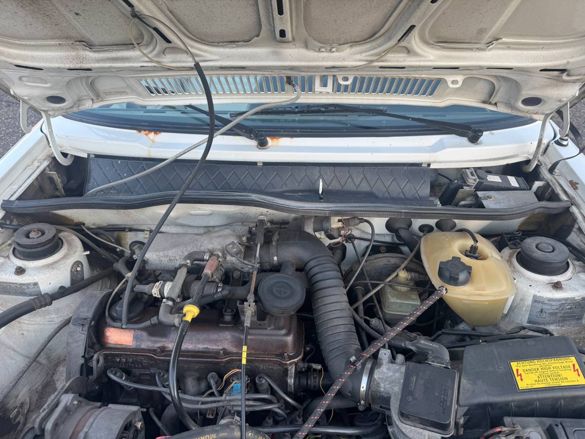 Volkswagen-cabriolet-wolfsburg-1992-white-2