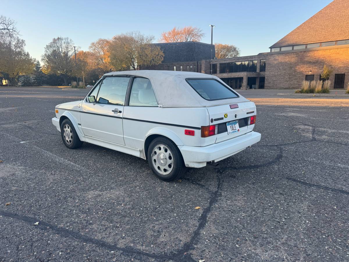 Volkswagen-cabriolet-wolfsburg-1992-white-5