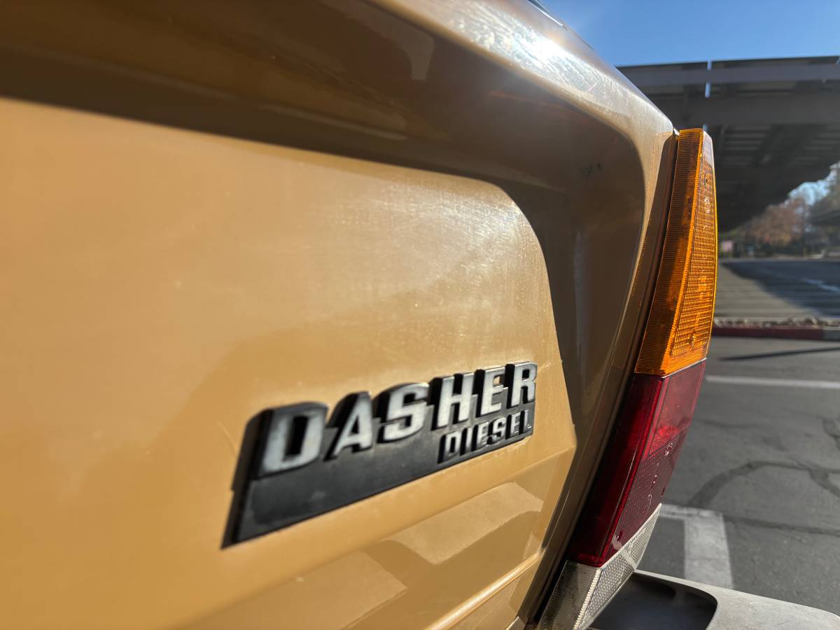 Volkswagen-dasher-diesel-1981-13
