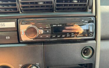 Volkswagen-diesel-1996-green-17