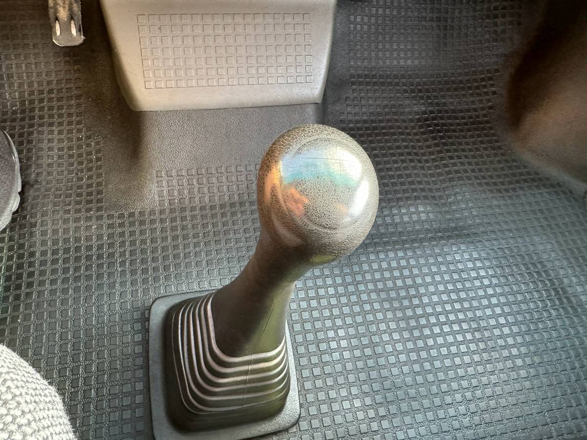 Volkswagen-diesel-1996-green-9