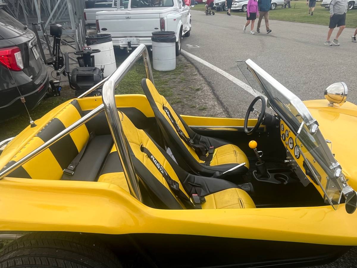 Volkswagen-dunn-buggy-1963-yellow-6