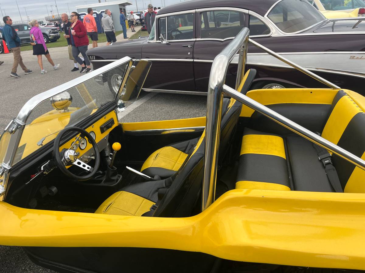 Volkswagen-dunn-buggy-1963-yellow-7