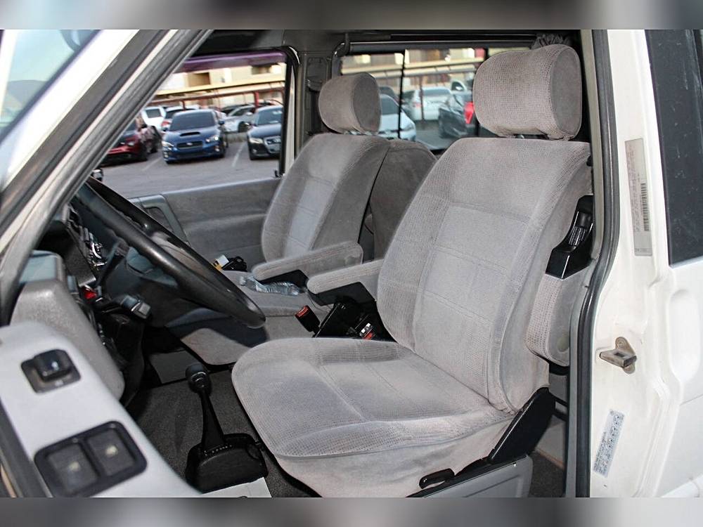 Volkswagen-eurovan-1993-white-16