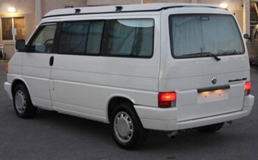 Volkswagen-eurovan-1993-white-4