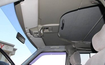 Volkswagen-eurovan-1993-white-6