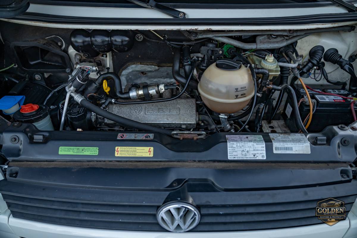 Volkswagen-eurovan-camper-1995-white-7