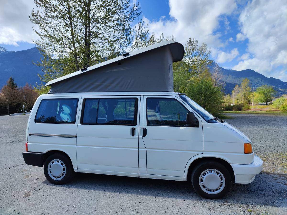 Volkswagen-eurovan-mv-1992-white-2