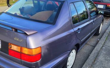 Volkswagen-jetta-1996-custom-7