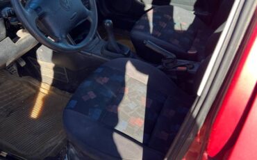 Volkswagen-jetta-1996-red-3