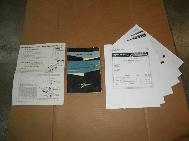 Volkswagen-karmann-ghia-1963-12