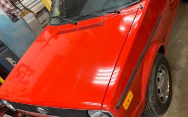 Volkswagen-rabbit-1982-red-2