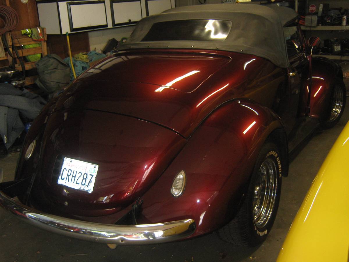 Volkswagen-super-beetle-1979-red-5