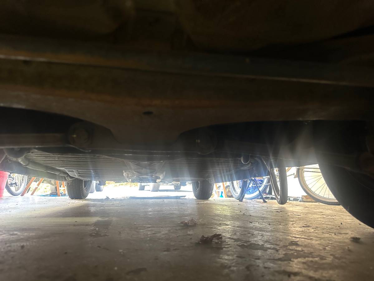 Volkswagen-super-beetle-vw-1972-orange-12