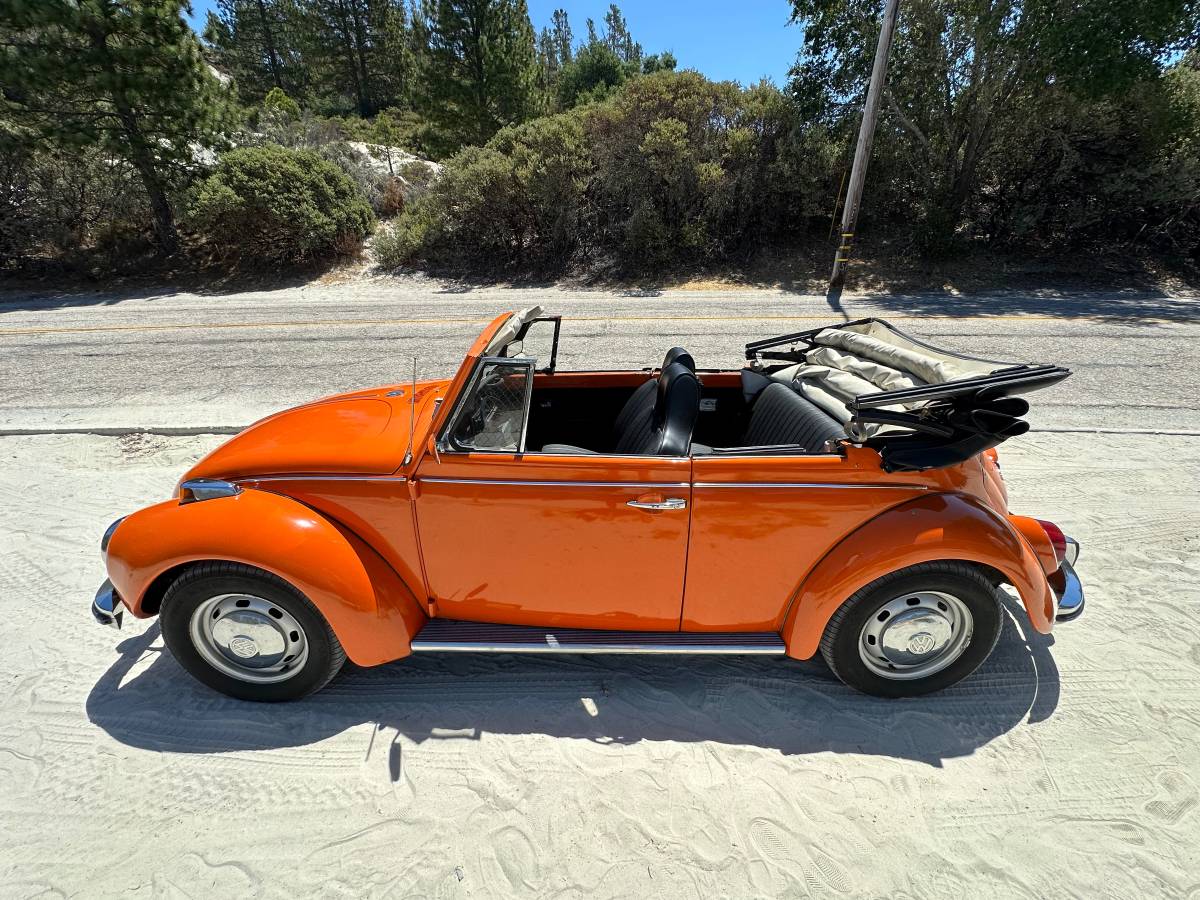 Volkswagen-super-beetle-vw-1972-orange