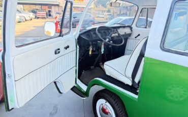Volkswagen-t2-1970-green-5
