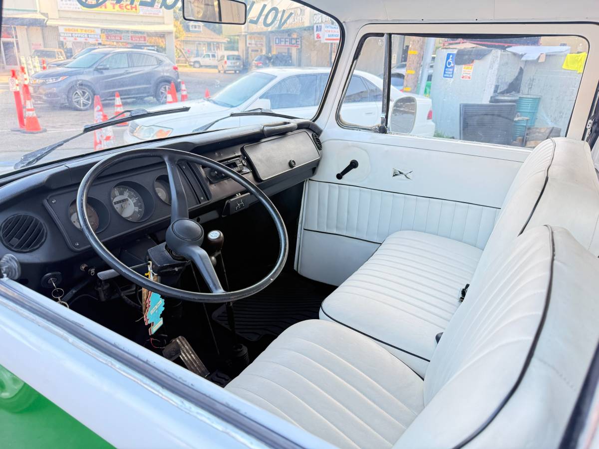 Volkswagen-t2-1970-green-6