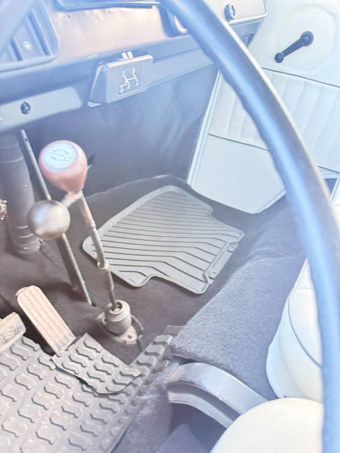 Volkswagen-t2-1970-green-7