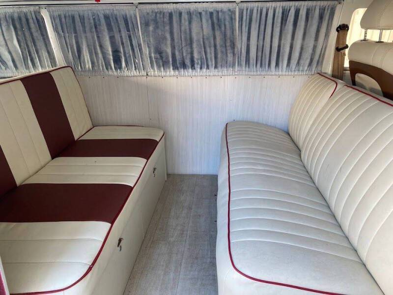 Volkswagen-transporter-1973-14