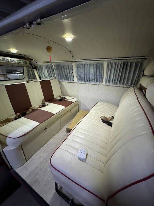 Volkswagen-transporter-1973-17