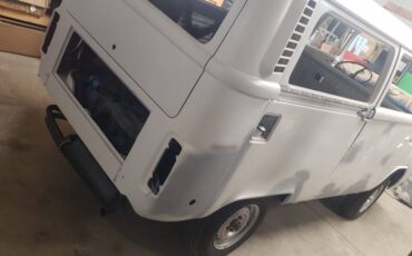 Volkswagen-transporter-1973-4