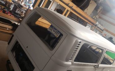 Volkswagen-transporter-1973-5