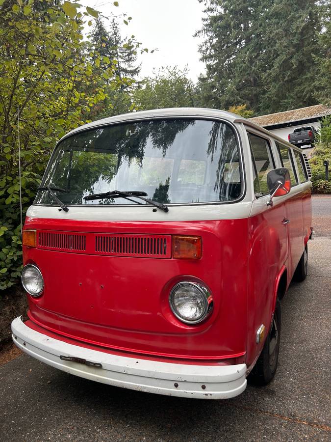 Volkswagen-transporter-1973-red-1