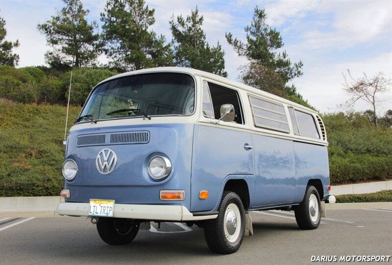 Volkswagen-transporter-microbus-type-2-1971-blue-10