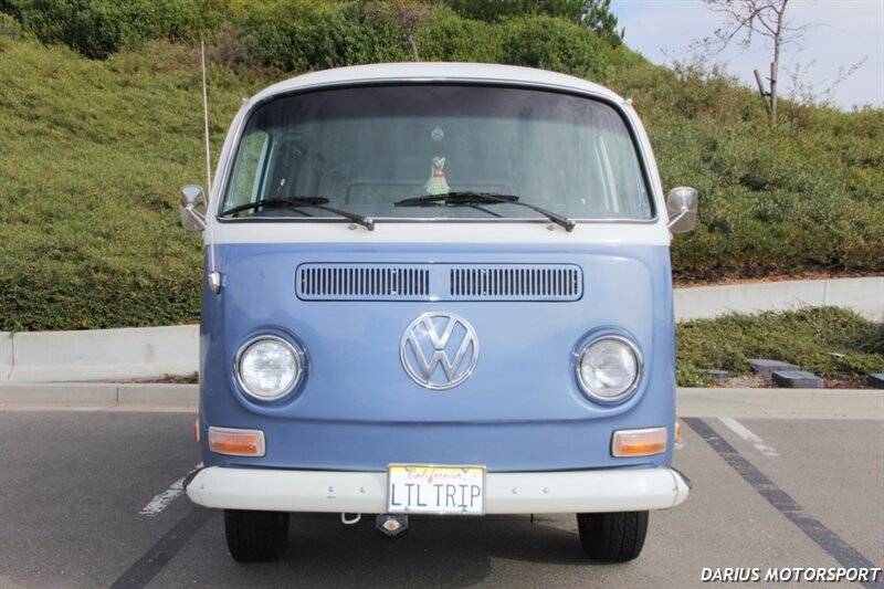 Volkswagen-transporter-microbus-type-2-1971-blue-12