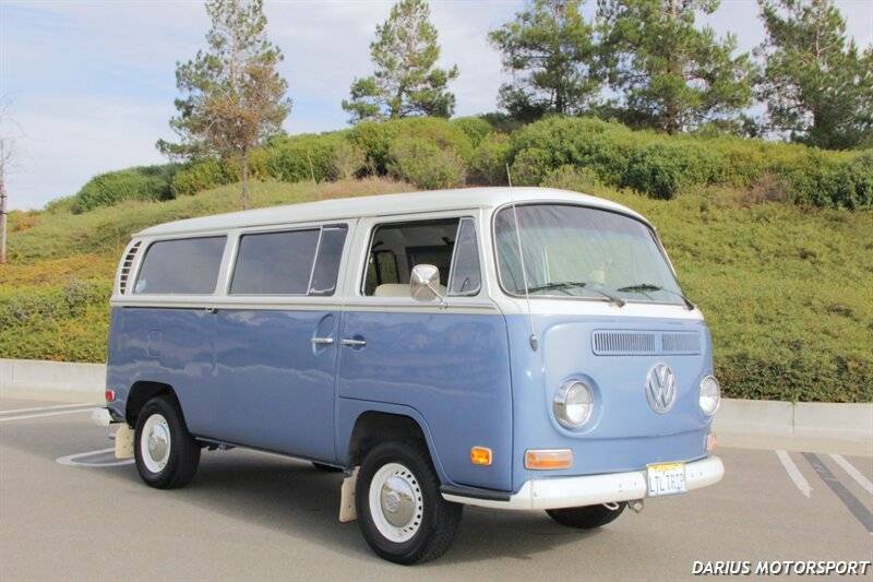 Volkswagen-transporter-microbus-type-2-1971-blue-13
