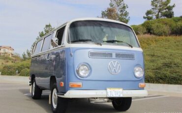 Volkswagen-transporter-microbus-type-2-1971-blue-14