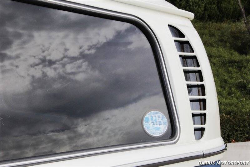 Volkswagen-transporter-microbus-type-2-1971-blue-16