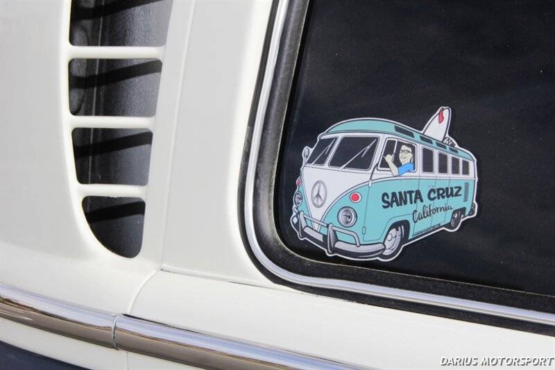 Volkswagen-transporter-microbus-type-2-1971-blue-18